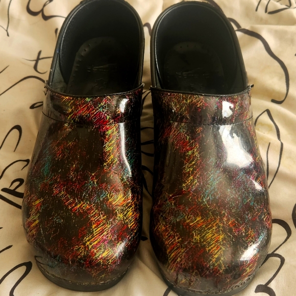 Dansko Nurse Clogs - Picture 1 of 4